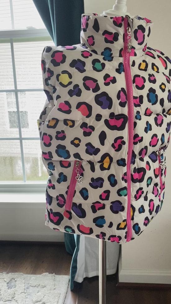 Load and play video in Gallery viewer, Leopard Print Bubble Vest
